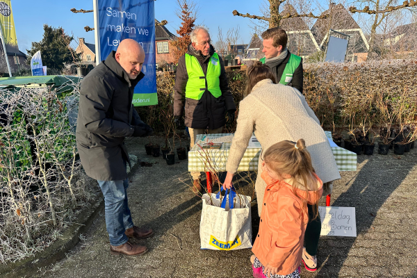 Bessenstruiken uitdeelactie 2025